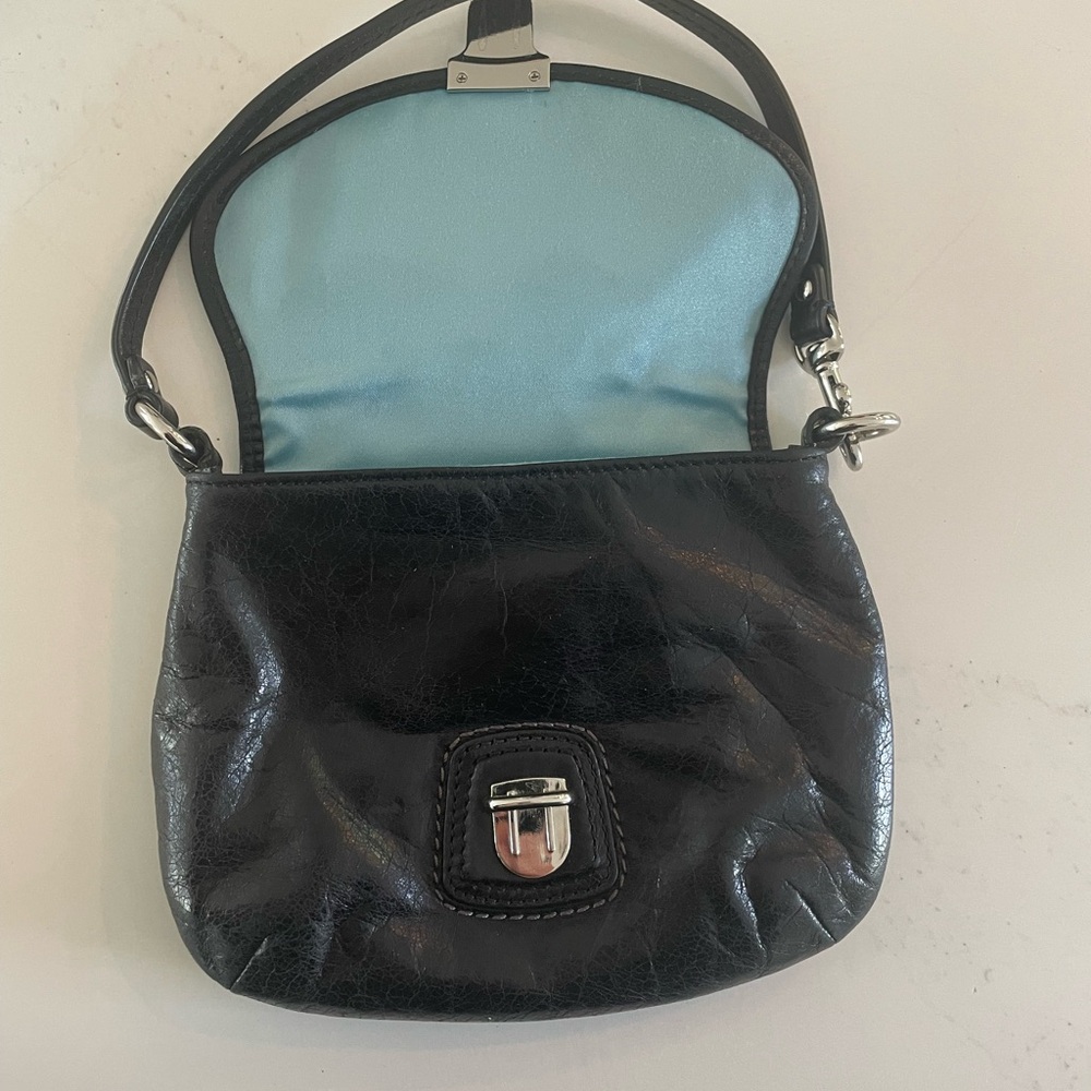 Coach Black Distressed Italian Leather Large Black Wristlet with Push Lock - Picture 2 of 5